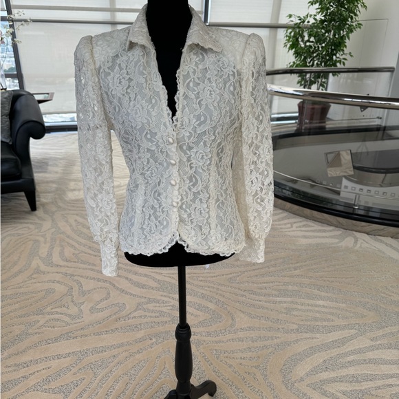 farinae collections Tops - Vintage Farinae Collections Lace Button-Up Jacket
